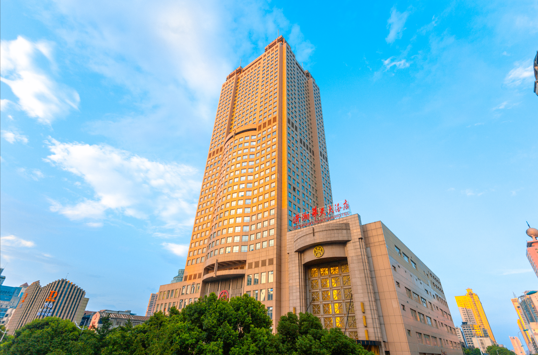 东升国际-科技赋能场景,让娱乐更有趣。