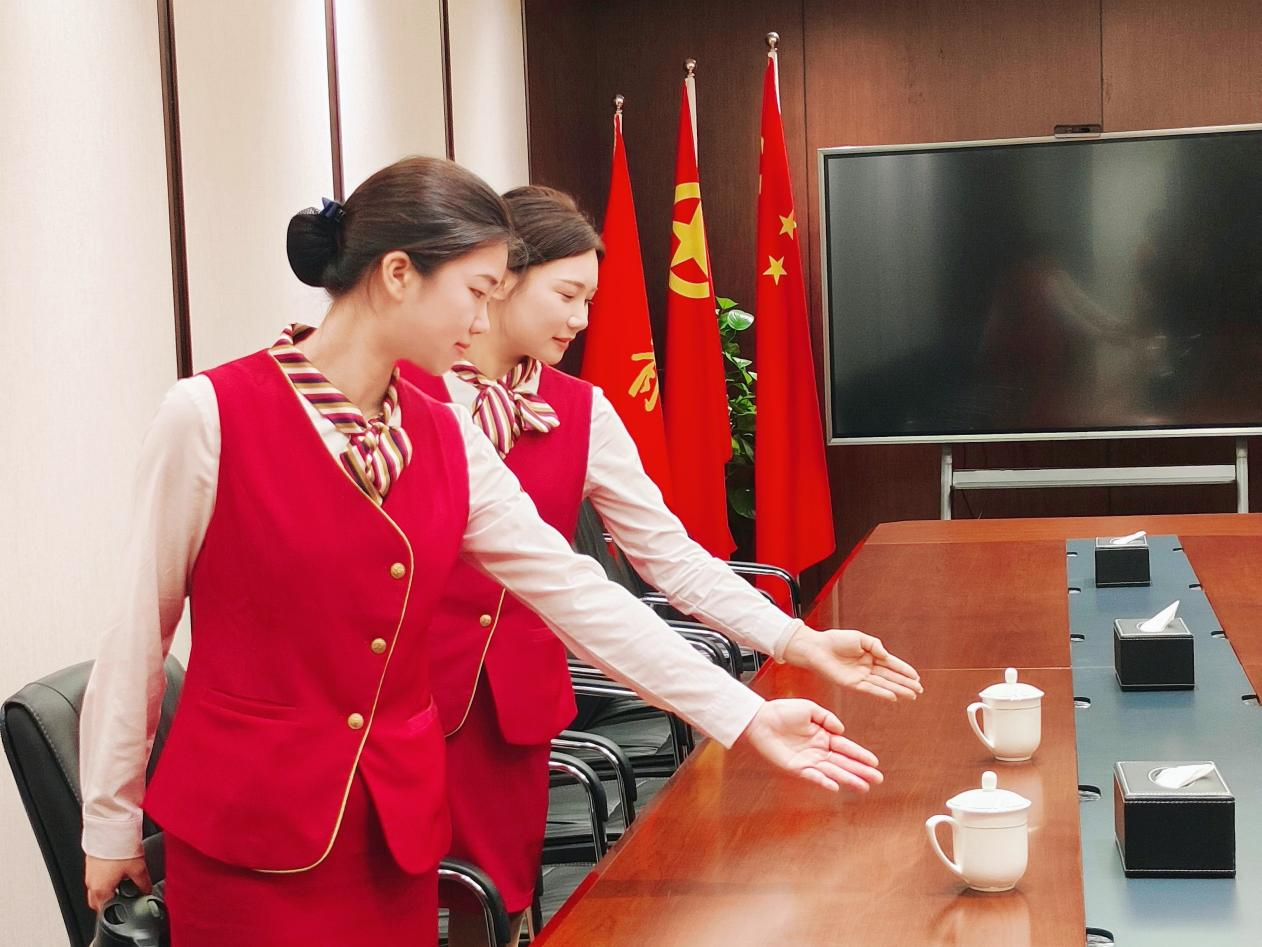 东升国际-科技赋能场景,让娱乐更有趣。